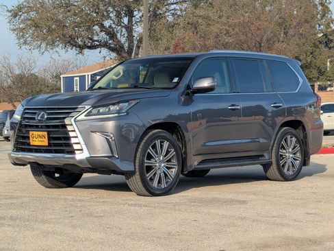 Used 2016 Lexus LX 570 4WD image 8