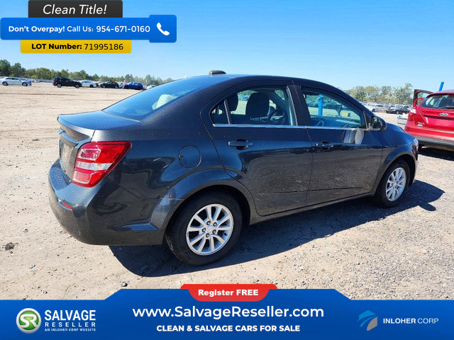 Used 2019 Chevrolet Sonic LT w/ Convenience Package FWD image 4