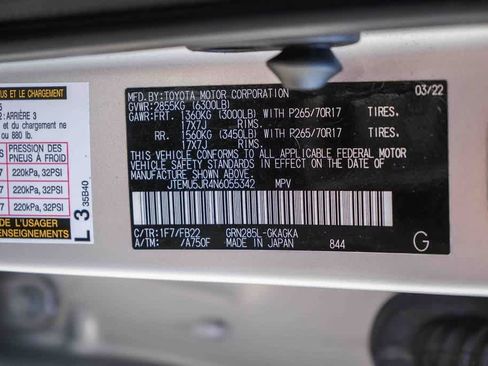 Used 2022 Toyota 4Runner SR5 AWD/4WD image 27