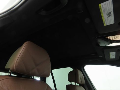 New 2026 BMW X5 sDrive40i image 17