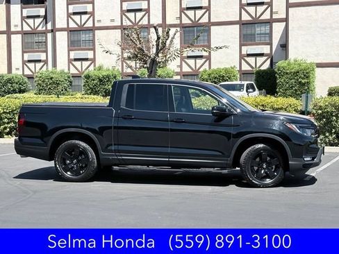 Certified 2025 Honda Ridgeline Black Edition image 4