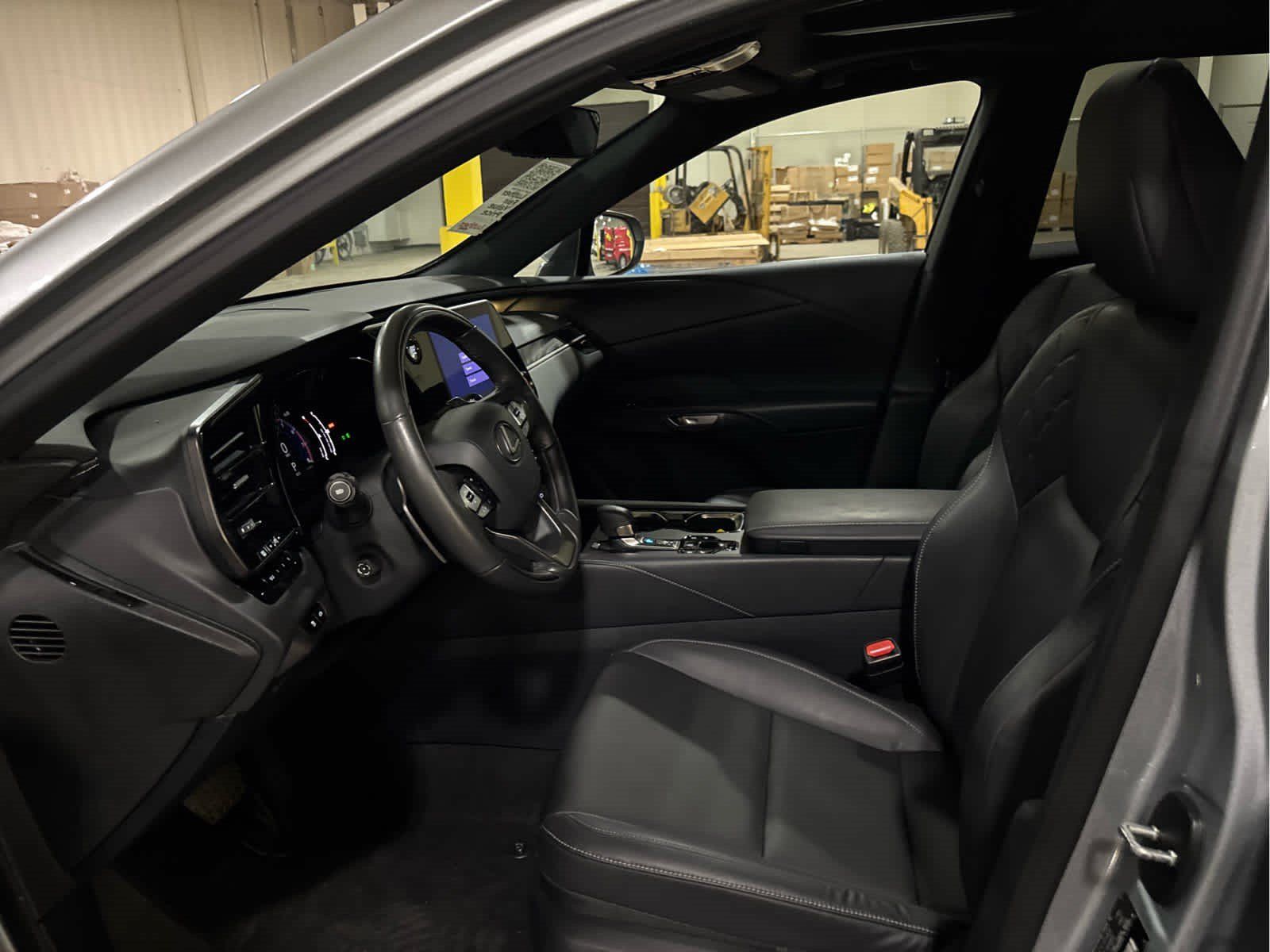 Used 2023 Lexus RX 350 Premium w/ Accessory Package AWD/4WD image 9