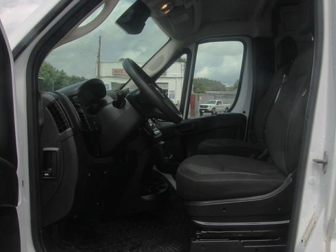 Used 2023 RAM ProMaster 2500 w/ Interior LED Lighting Group FWD image 9