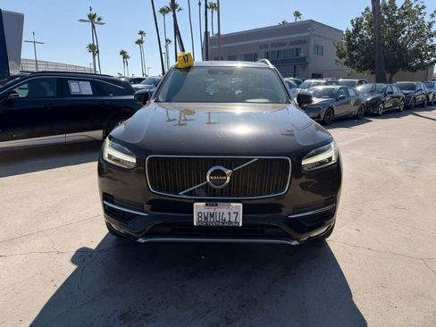 Used 2018 Volvo XC90 T6 Momentum w/ Convenience Package AWD/4WD image 8