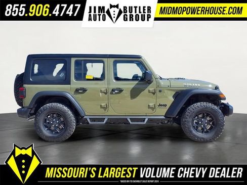 Used 2025 Jeep Wrangler Unlimited Sport AWD/4WD image 23