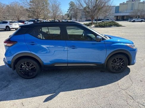Used 2023 Nissan Kicks SR w/ SR Premium Package image 7