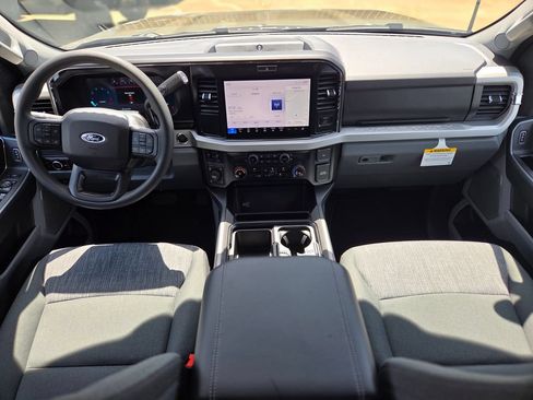 New 2026 Ford F250 XLT w/ XLT Premium Package AWD/4WD image 9