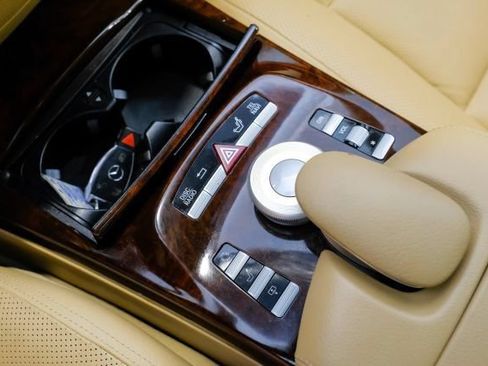 Used 2011 Mercedes-Benz S 550 image 31