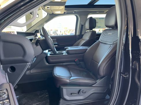 New 2026 Ford Expedition Platinum AWD/4WD image 6