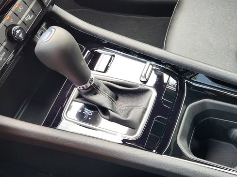 New 2026 Jeep Compass Latitude AWD/4WD image 19