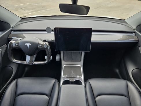 Used 2022 Tesla Model Y Performance image 13
