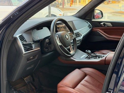 Used 2022 BMW X7 xDrive40i w/ Premium Package image 19
