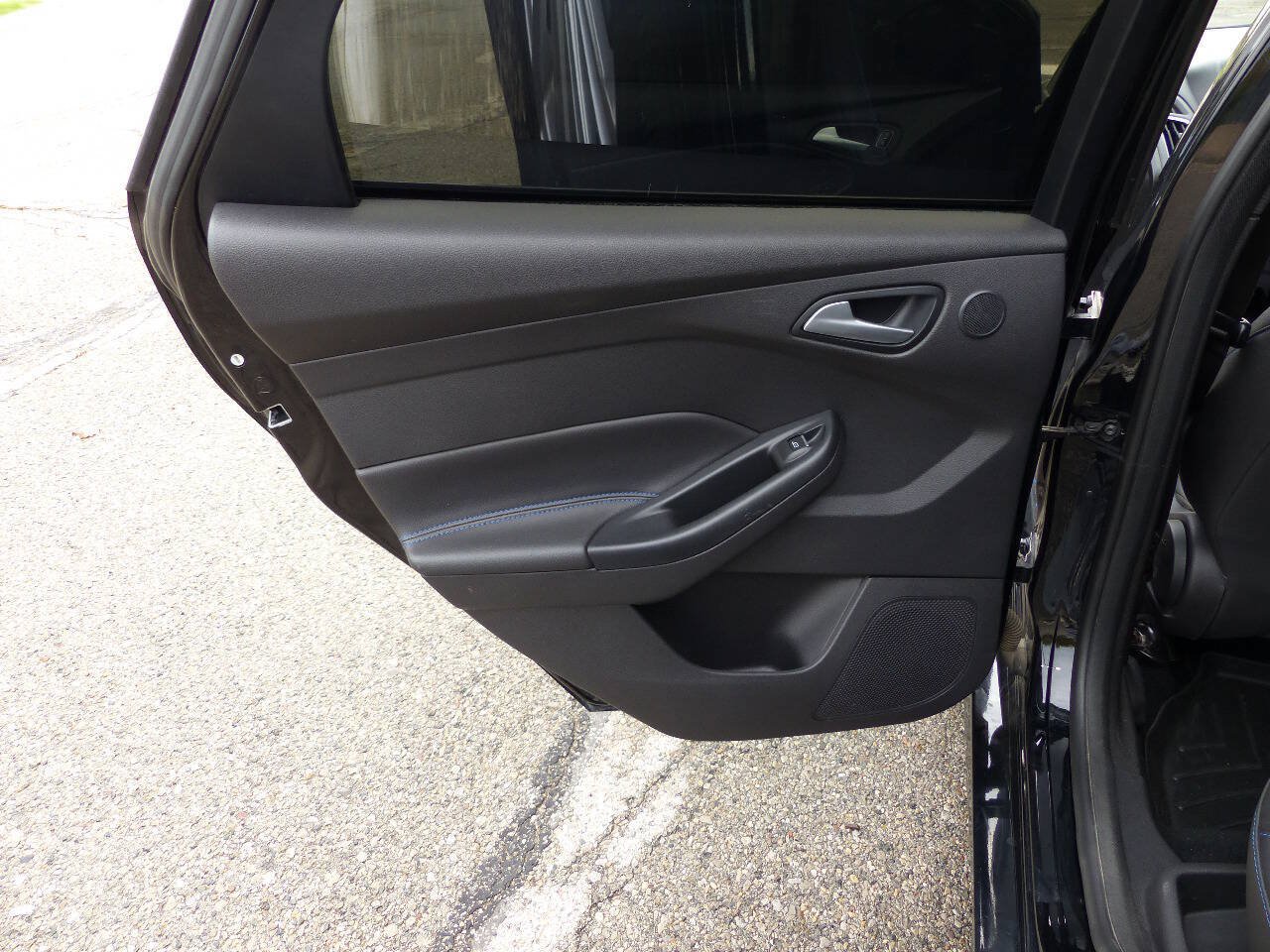 Used 2017 Ford Focus RS AWD/4WD image 35