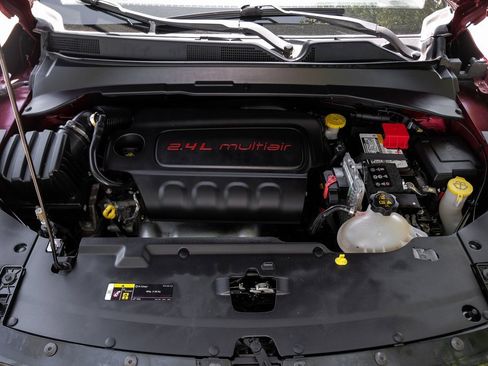 Used 2022 Jeep Compass Limited image 7