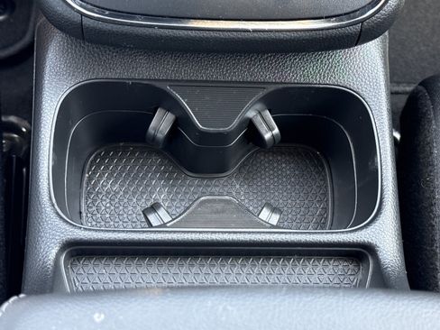 Used 2025 Honda CR-V LX image 26