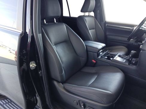 Used 2023 Lexus GX 460 Premium w/ Premium Package AWD/4WD image 29