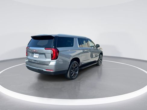Used 2025 GMC Yukon XL Elevation AWD/4WD image 9