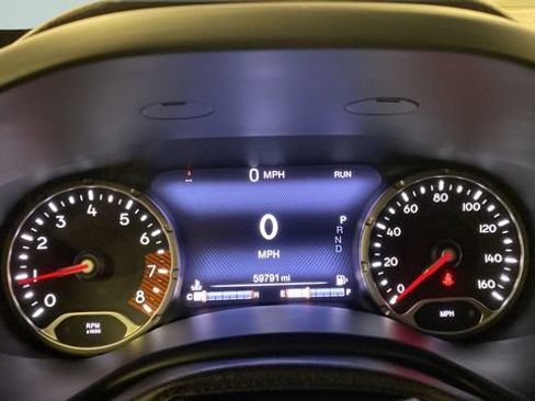 Used 2021 Jeep Renegade Limited AWD/4WD image 19