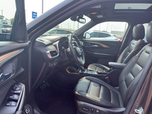 Used 2022 Chevrolet TrailBlazer ACTIV w/ Sun and Liftgate Package FWD image 12