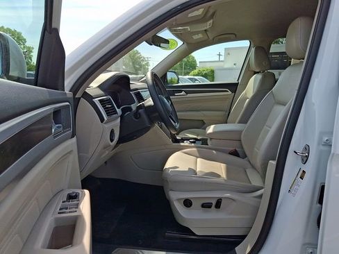 Used 2023 Volkswagen Atlas SE AWD/4WD image 14
