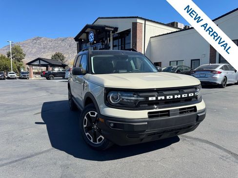 Used 2024 Ford Bronco Sport Outer Banks w/ Tech Package image 1