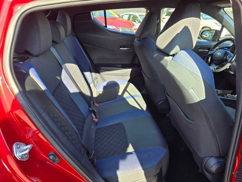 Used 2021 Toyota C-HR XLE image 12