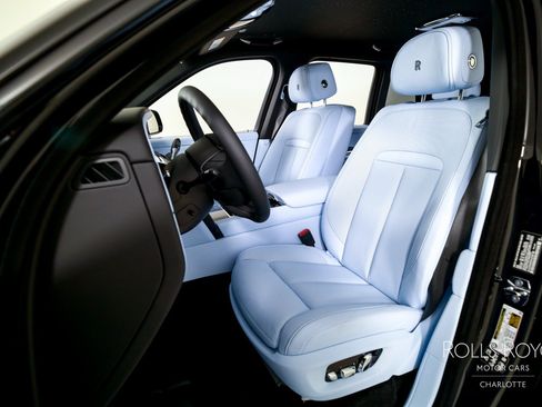 New 2027 Rolls-Royce Cullinan Black Badge AWD/4WD image 13