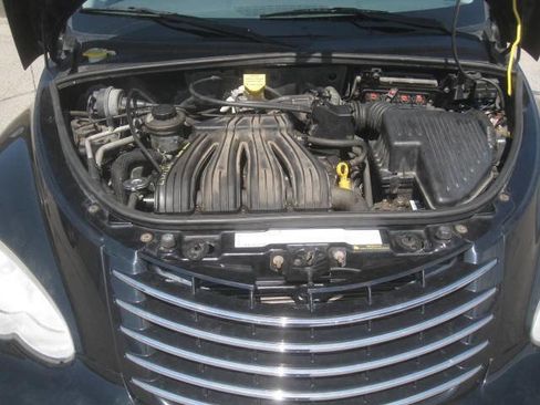 Used 2007 Chrysler PT Cruiser Touring w/ Fleet Value Group I image 31