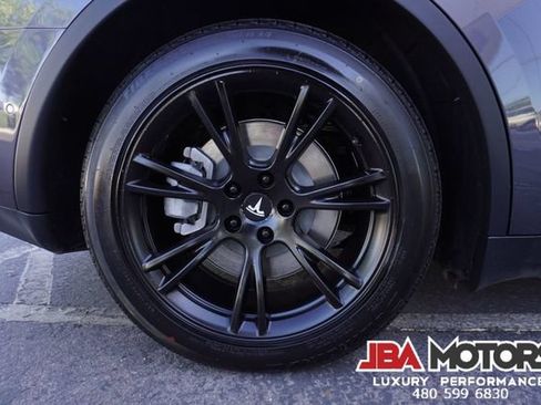 Used 2021 Tesla Model Y Long Range AWD/4WD image 96
