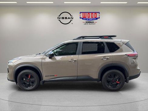 Used 2025 Nissan Rogue SV AWD/4WD image 5