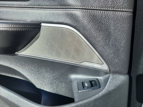 Used 2019 BMW 640i Gran Turismo xDrive w/ Premium Package image 27