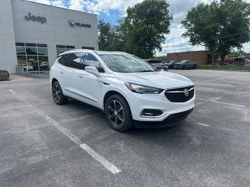 Used 2020 Buick Enclave Essence w/ Sport Touring Edition AWD/4WD image 2
