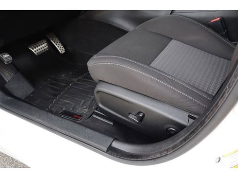 Used 2021 Dodge Charger R/T w/ Blacktop Package RWD image 17