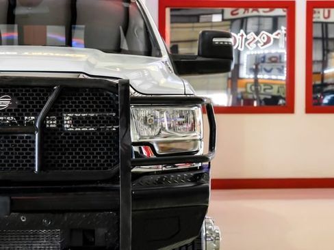 Used 2024 RAM 3500 Tradesman w/ Chrome Appearance Group AWD/4WD image 50