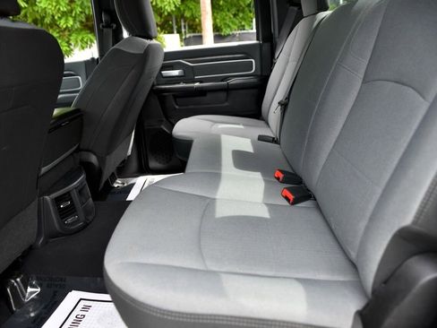 Used 2021 RAM 2500 Big Horn image 10