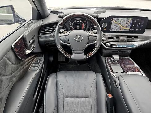Used 2022 Lexus LS 500 image 13