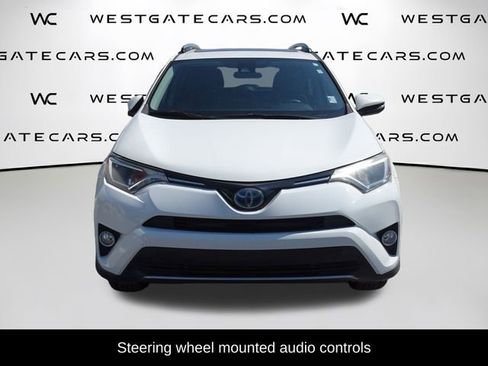 Used 2018 Toyota RAV4 LE image 5