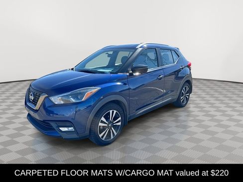 Used 2019 Nissan Kicks SR w/ SR Premium Package FWD image 6
