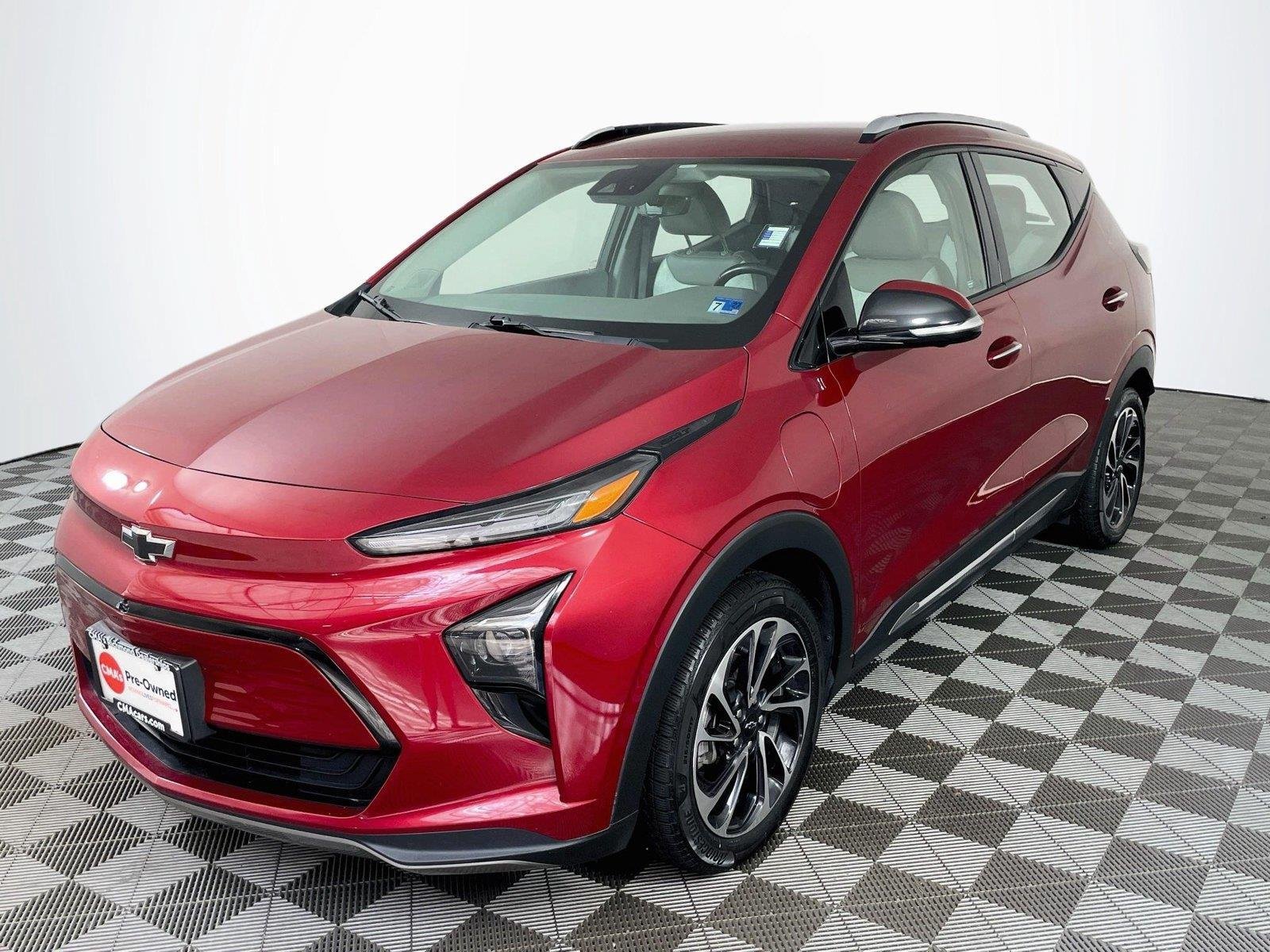 Used 2022 Chevrolet Bolt EUV Premier FWD image 3