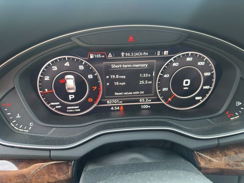 Used 2018 Audi Q5 2.0T Premium Plus w/ Premium Plus Package AWD/4WD image 21