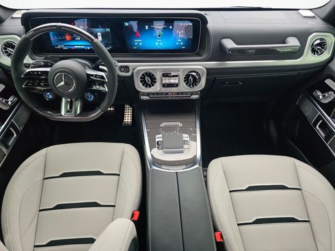 Used 2025 Mercedes-Benz G 63 AMG 4MATIC image 17