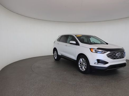 Used 2024 Ford Edge Titanium w/ Equipment Group 301A AWD/4WD image 3