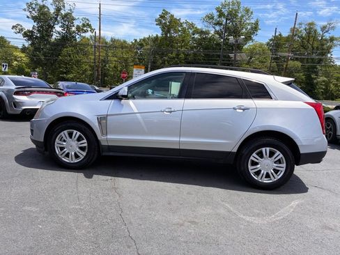 Used 2013 Cadillac SRX FWD image 4
