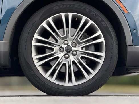 Used 2016 Lincoln MKX Reserve w/ Technology Package image 28