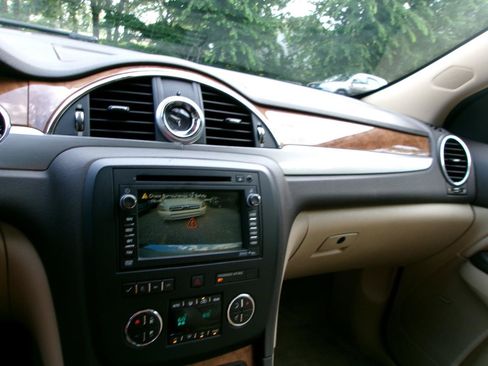Used 2012 Buick Enclave Premium w/ Trailering Provision Package FWD image 14