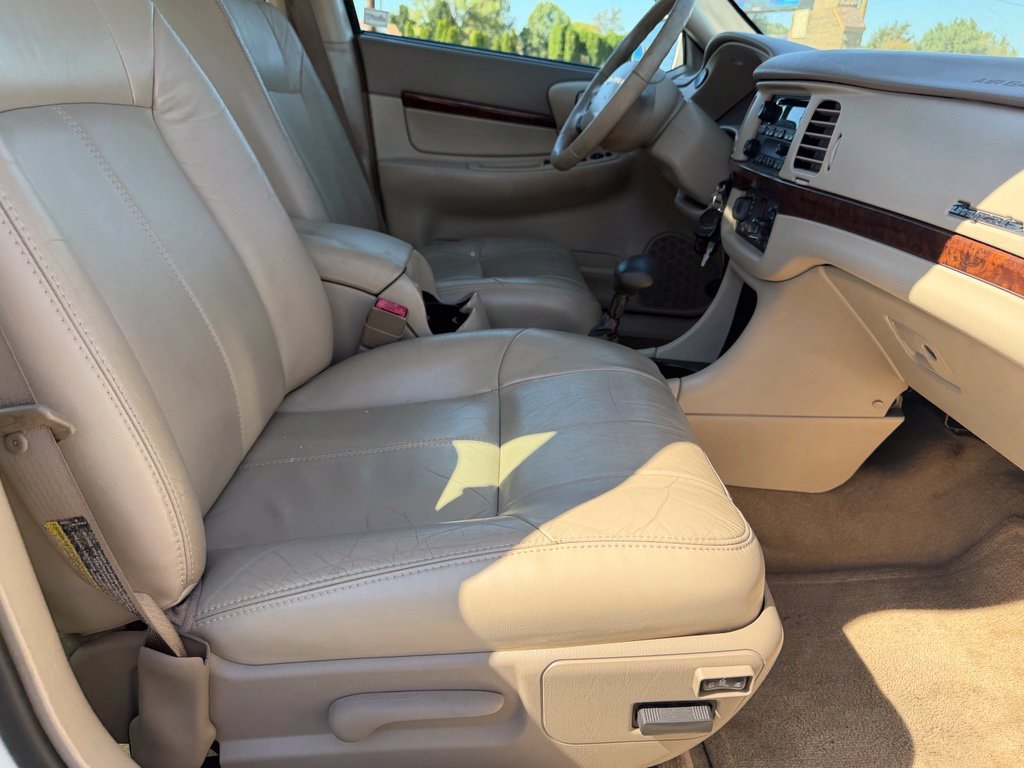 Used 2005 Chevrolet Impala LS w/ Sun And Sound Package FWD image 12