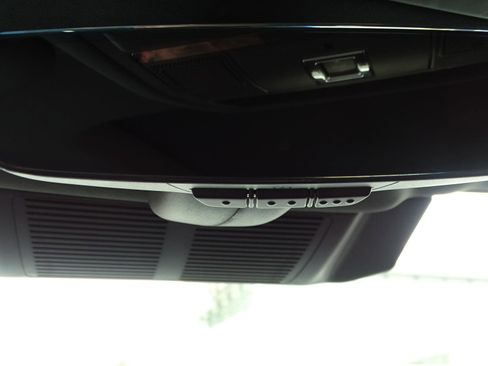 Used 2023 Land Rover Defender 110 75th Limited Edition image 30