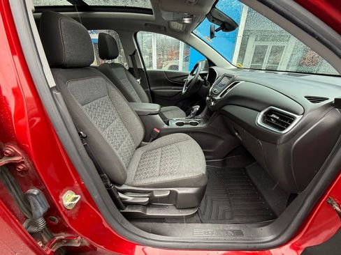 Used 2022 Chevrolet Equinox LT image 38