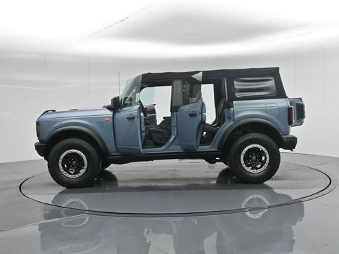 Certified 2021 Ford Bronco Badlands w/ Sasquatch Package image 38