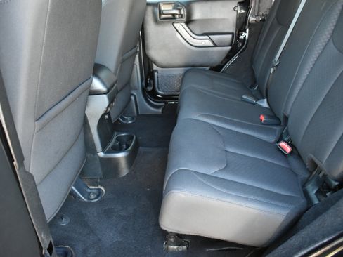 Used 2017 Jeep Wrangler Unlimited Sport w/ Quick Order Package 23S image 24